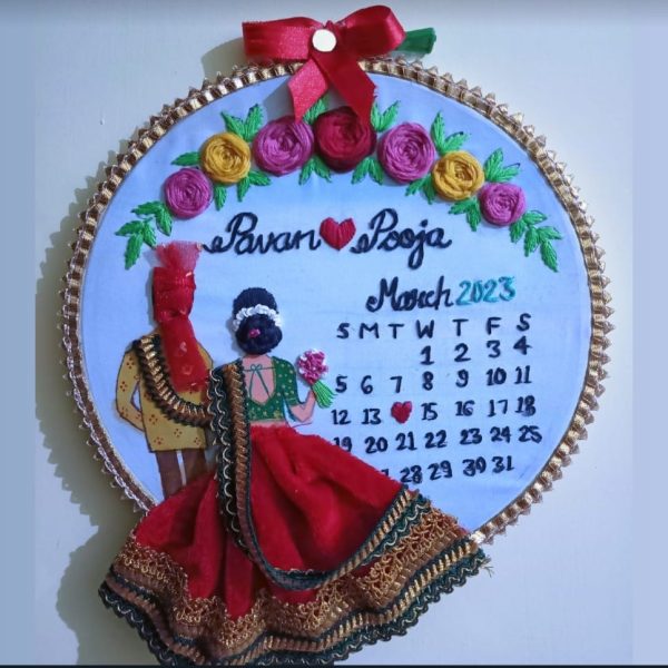 Personalized Embroidery Hoop Art with Calendar(Bright Red) – Couple Theme