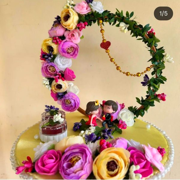 Handmade Floral Ring Platter with Couple Figurine